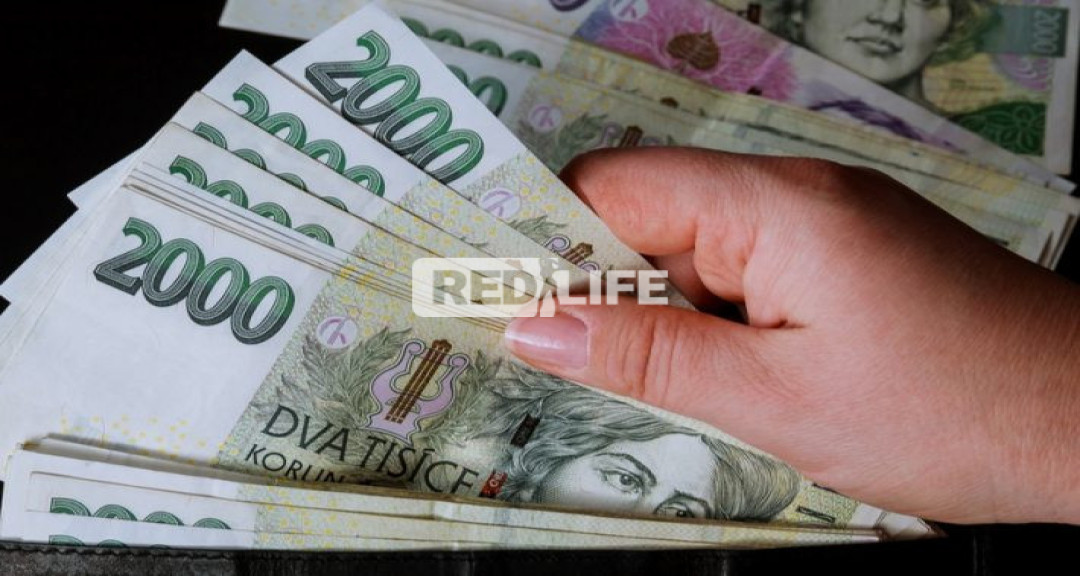Hled&aacute;m kolegyňku ve věku mezi