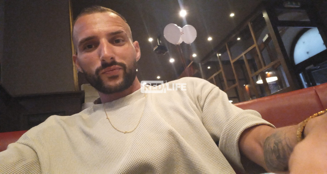 Hello
Sportos, ig&eacute;nyes, hetero f&eacute;rfi kellemes