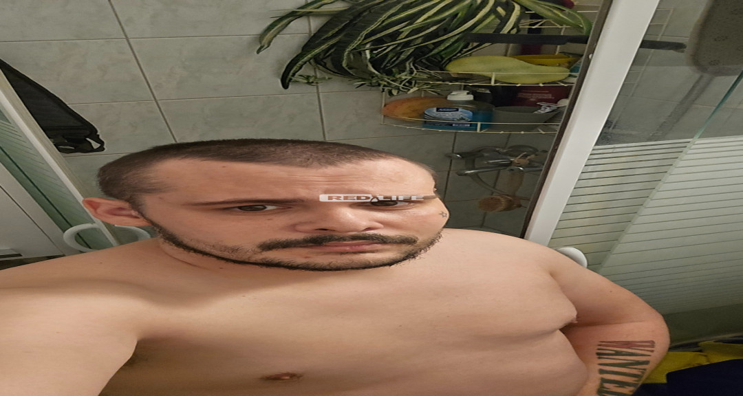 Sziasztok Bal&aacute;zs vagyok 33 &eacute;ves