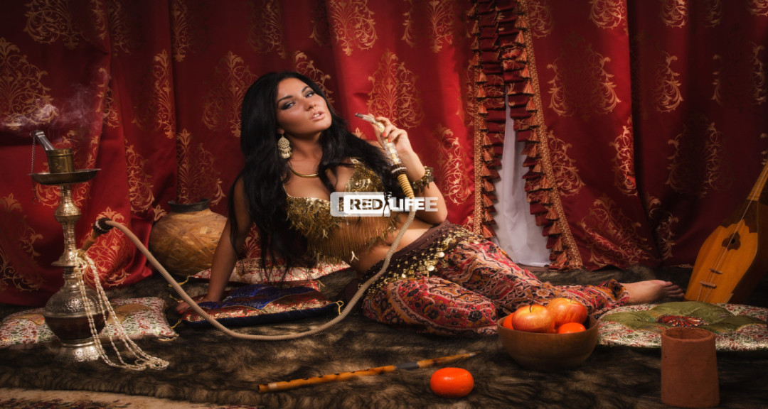 EXOTIC Models for Hosting Clients