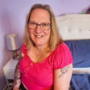 Busty-Karen
