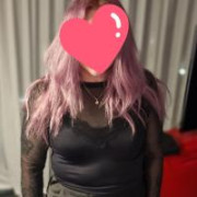 CurvyTattedGal
