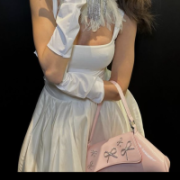 Valerie21
