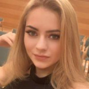 Zoe22