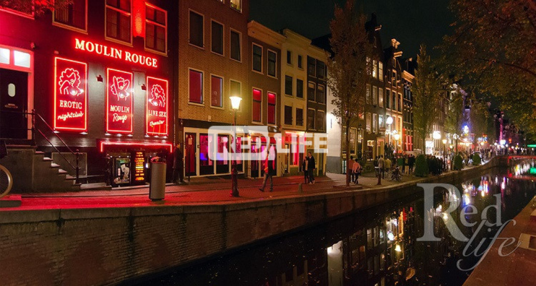W amsterdamskiej dzielnicy czerwonych latarni